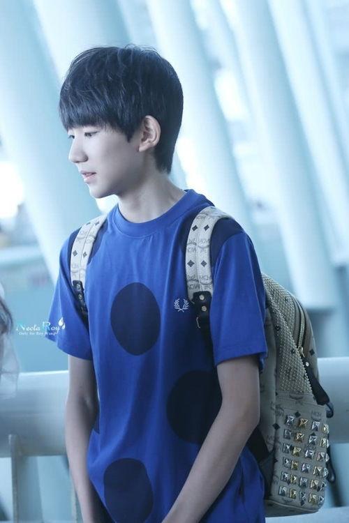 最新王源的瓜爆料,揭秘明星背后的真实故事